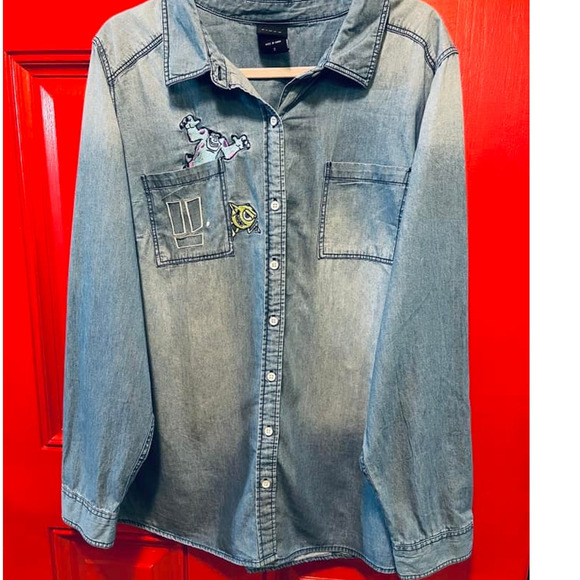 Torrid Disney Pixar Monsters Inc Sully Mike Button Up Chambray Denim Shirt 3X - Picture 3 of 4